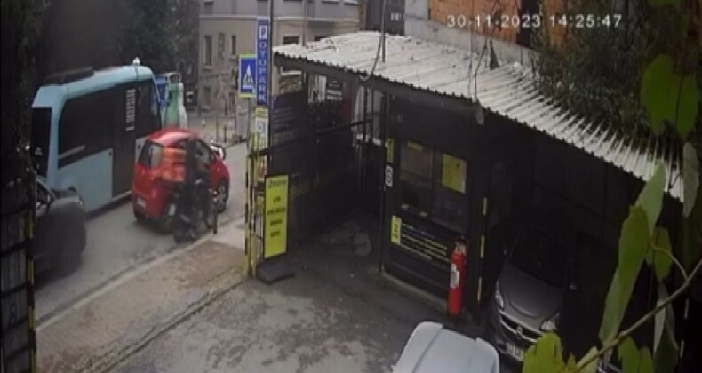 İstanbul Kadıköy’de ters yönden gelip çarptı, motosikletli yerdeyken kaçtı