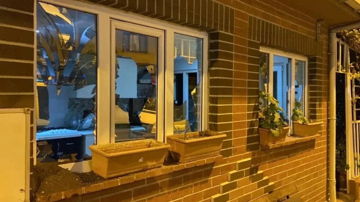 İstanbul’da hareketli gece! Taksi durağına kurşun yağmuru