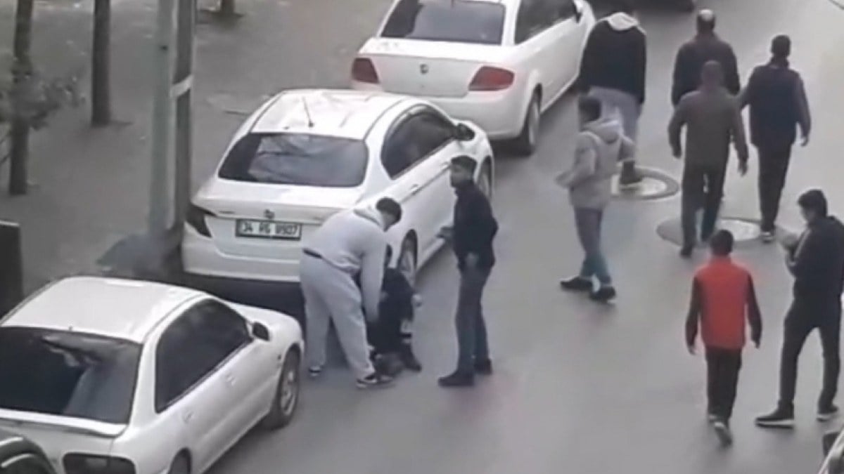 İstanbul’da sosyal medyada başlayan tartışma sokakta bitti! Bacağından vuruldu..