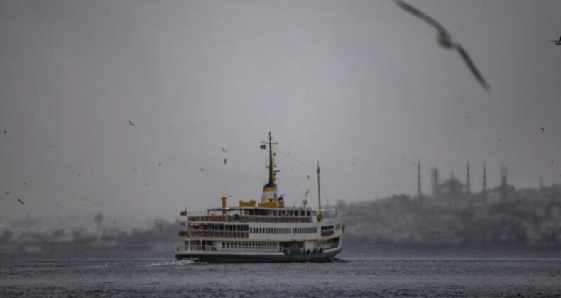 İstanbul’da vapur seferlerine olumsuz hava engeli