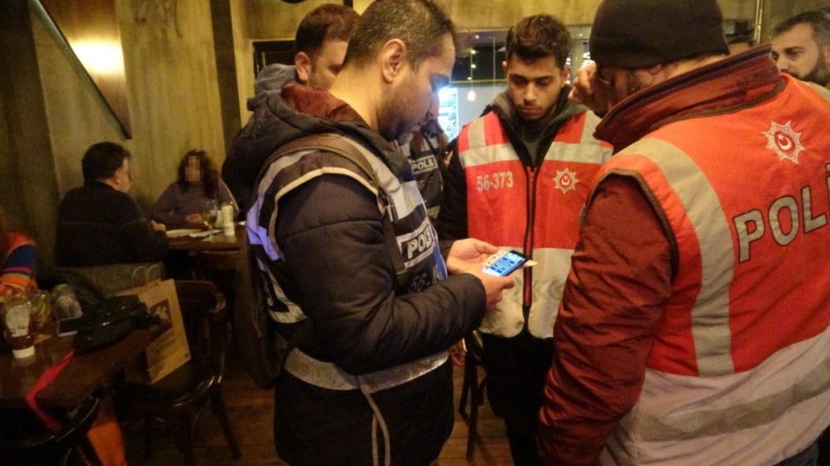 İstanbul&#8217;da yılbaşı denetimi! Restoran ve eğlence mekanları tek tek incelendi