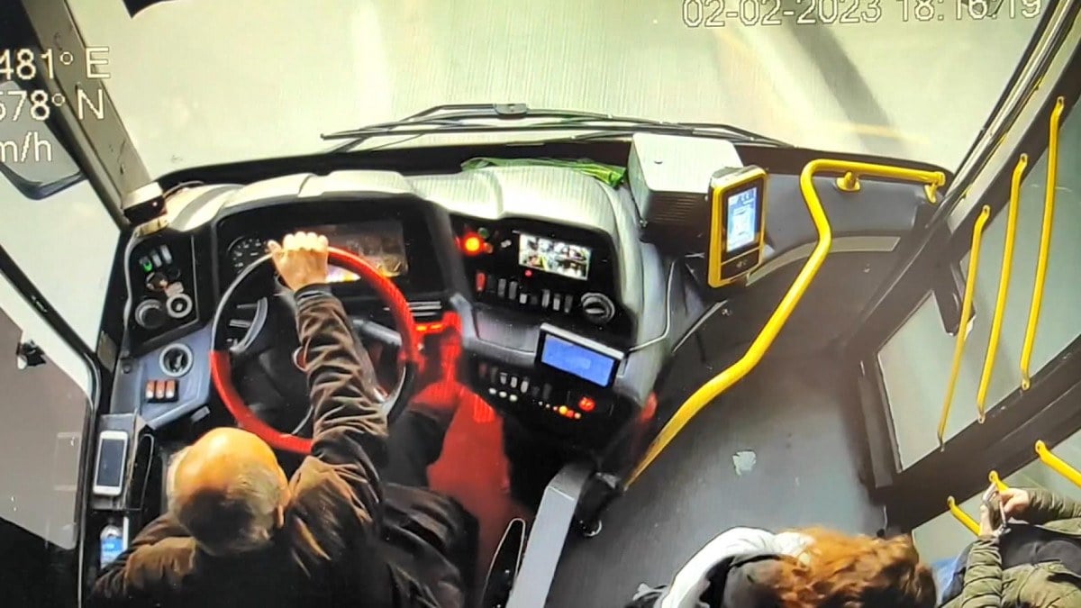 İstanbul’daki İETT otobüsü kazasında tanık: Şoförün uyuduğunu fark ettim