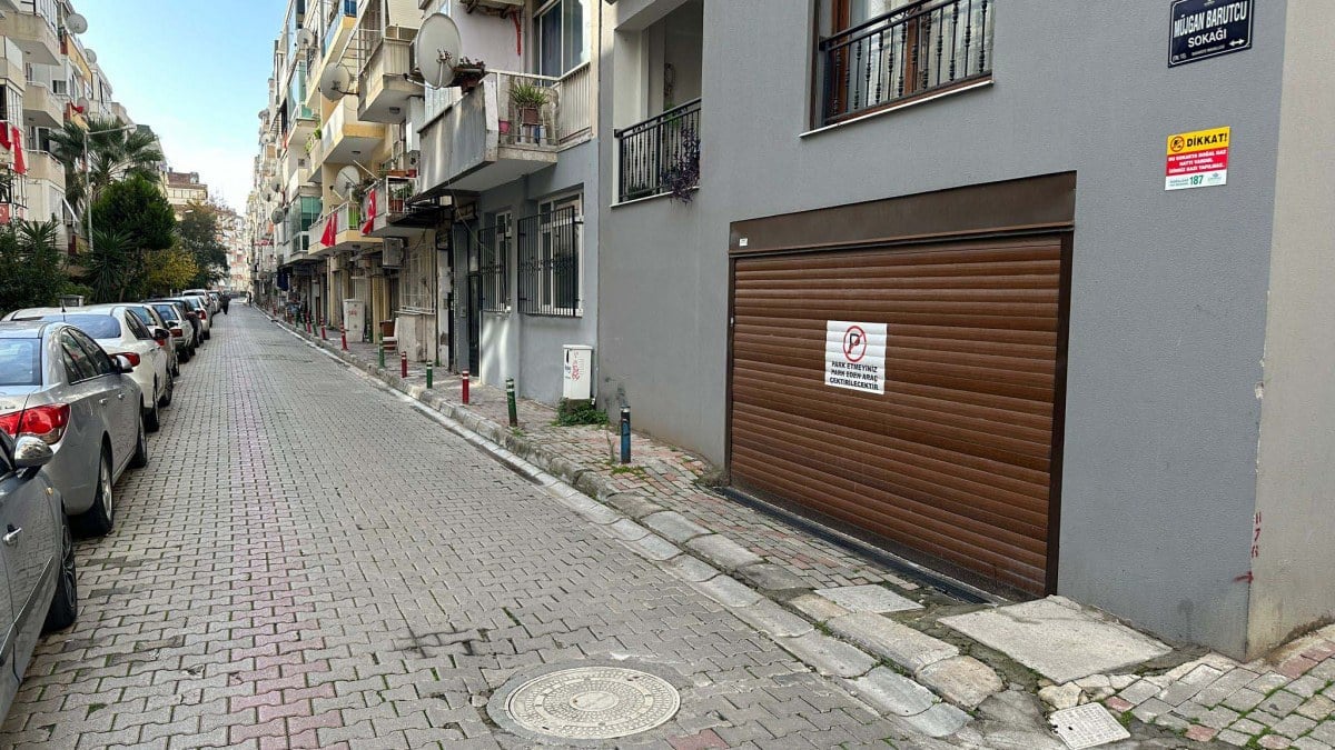 İzmir’de arkadaş kavgası! Meyve bıçağı ile öldürdü