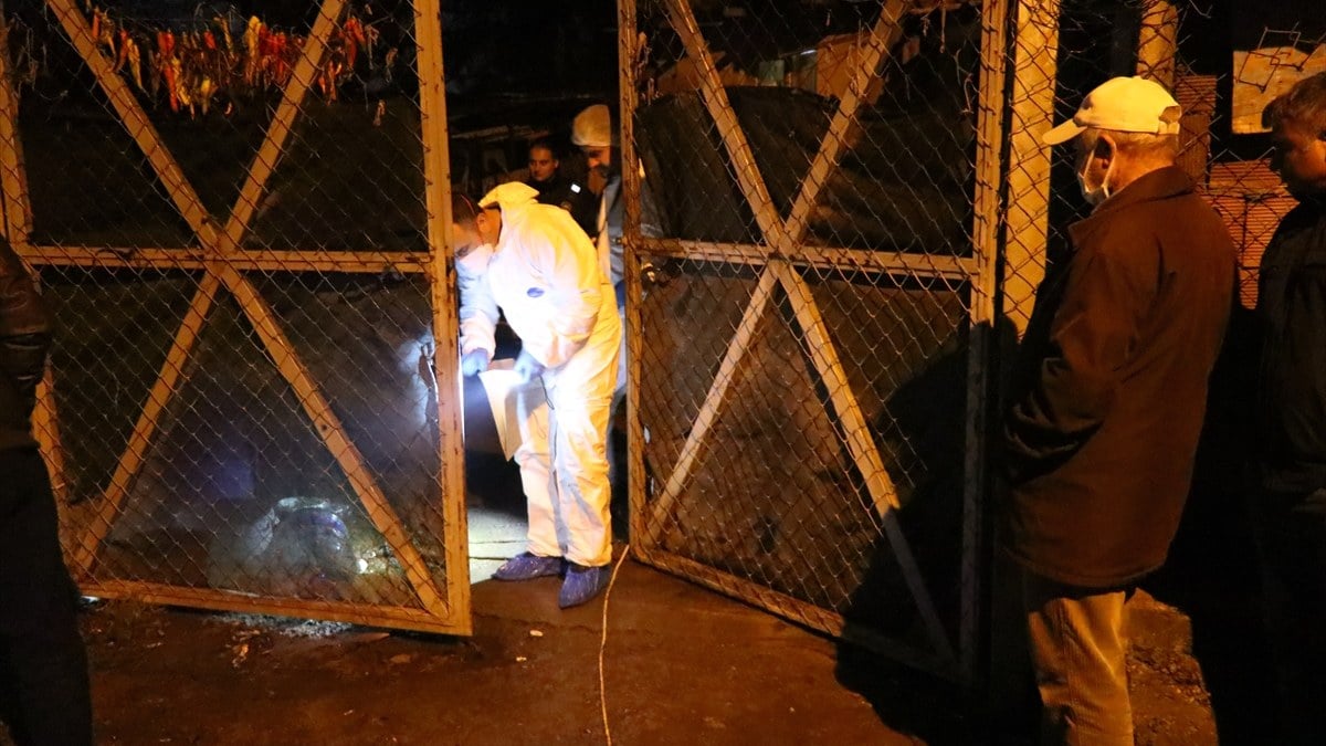 İzmir’de oğlu tarafından bıçaklanan anne hayatını kaybetti