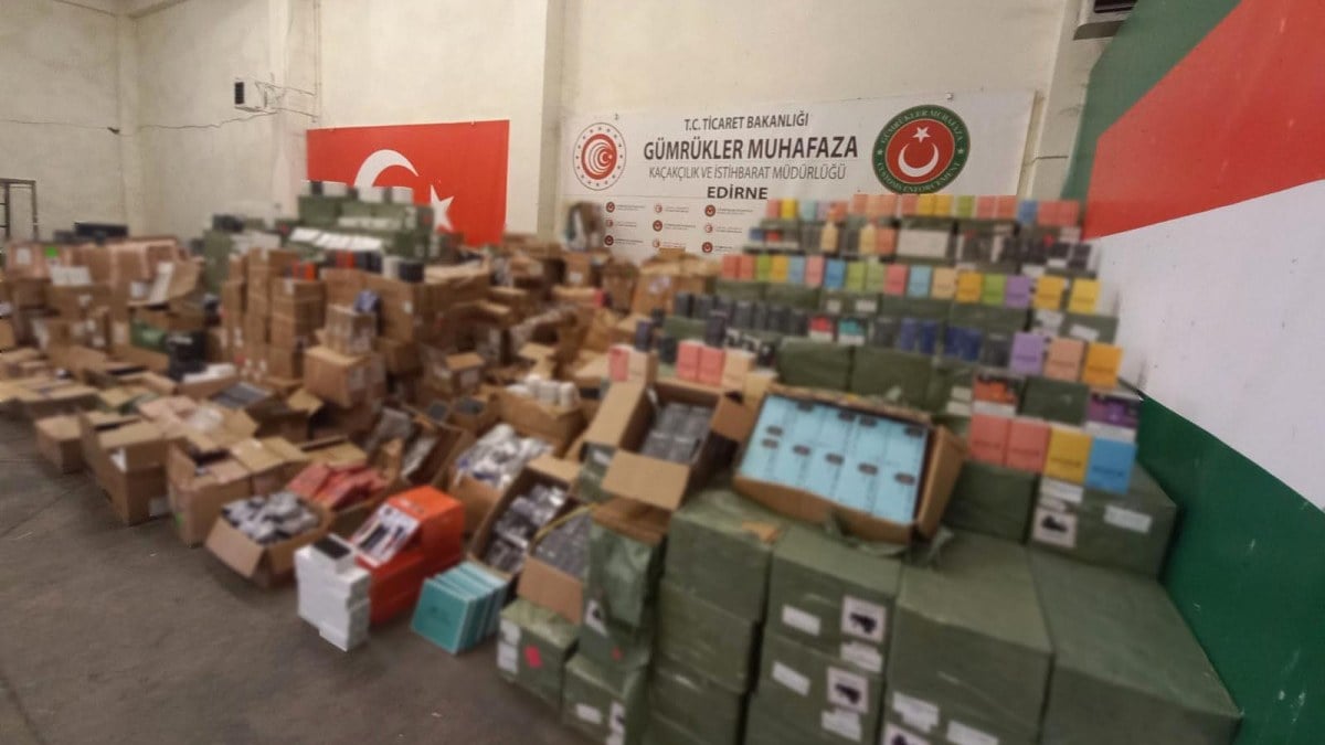 Kapıkule Gümrük Kapısı’nda 90 milyon TL değerinde kaçak eşya ele geçirildi