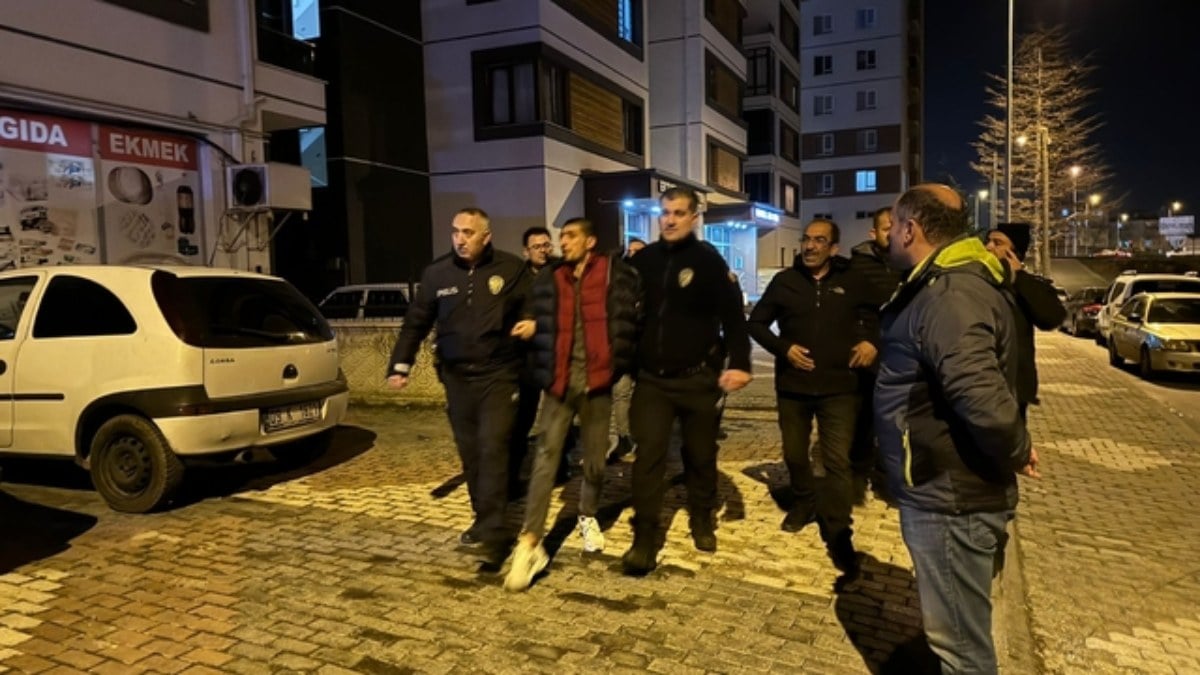 Kayseri’de ailesinden para alamayan genç kriz geçirdi! Bakın nasıl ikna edildi