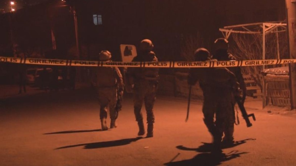 Kayseri’de tüfekli şahsı özel harekat polisleri etkisiz hale getirdi