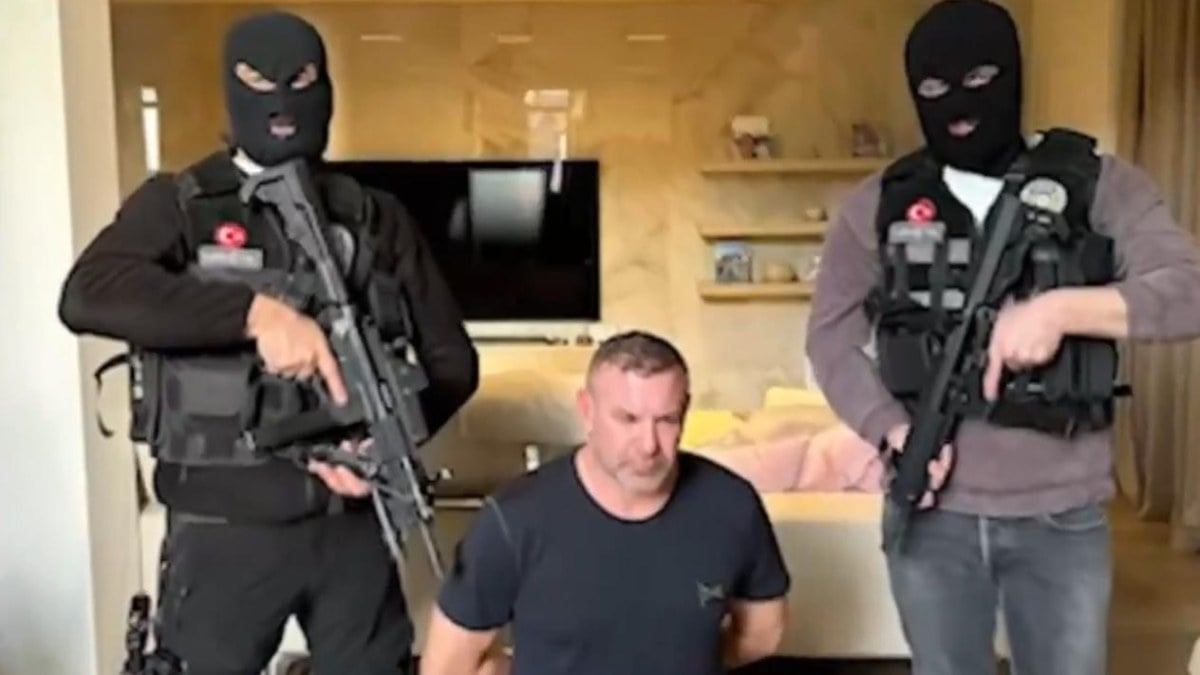 Kırmızı bültenle aranan suç örgütü lideri Eric Schroeder, İstanbul’da yakalandı
