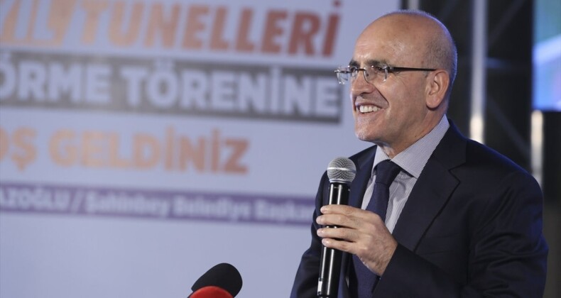 Mehmet Şimşek: 2024 yılı, yıllık enflasyonda düşüşün başladığı bir yıl olacak