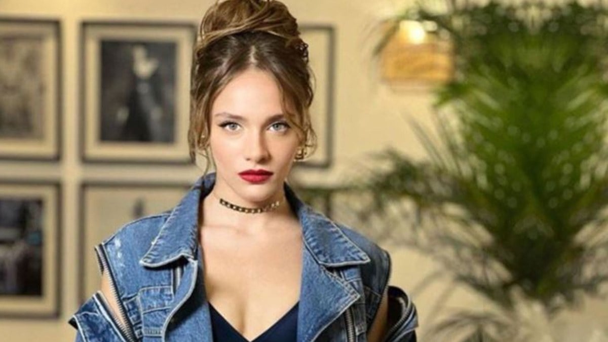 Miray Daner dekolteyi verdi, ortalık alev aldı “Analar neler doğuruyor”