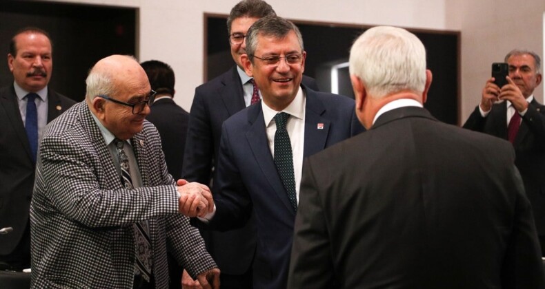 Özgür Özel: CHP, Türkiye’nin en iyi yönetilen kurumu olacak