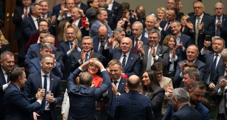 Polonya’da yeni Başbakan Donald Tusk oldu