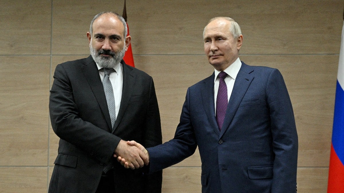 Rusya: Paşinyan’ın, Putin’in davetini değerlendireceğini umuyoruz