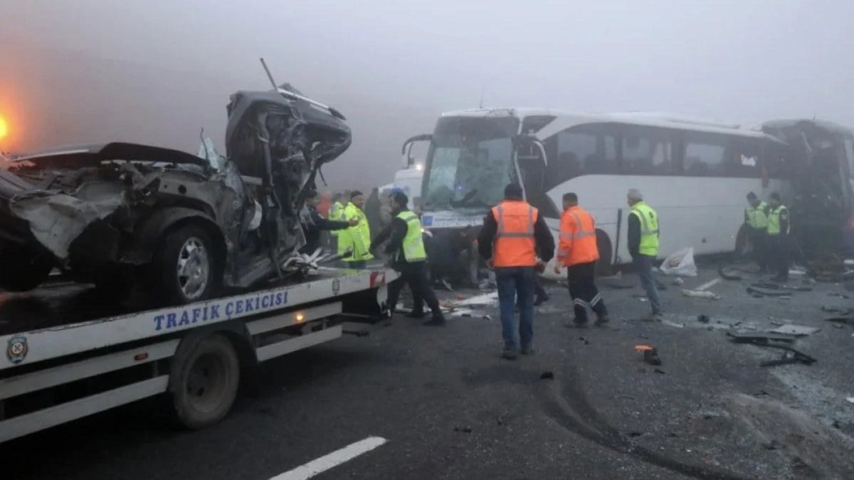Sakarya’da 10 kişinin öldüğü zincirleme kazanın nasıl meydana geldiği ortaya çıktı
