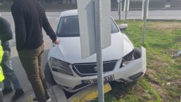 Sakarya’da hastaneye götürdüğü amcası fenalaşınca kaza yaptı: 1 ölü, 2 yaralı