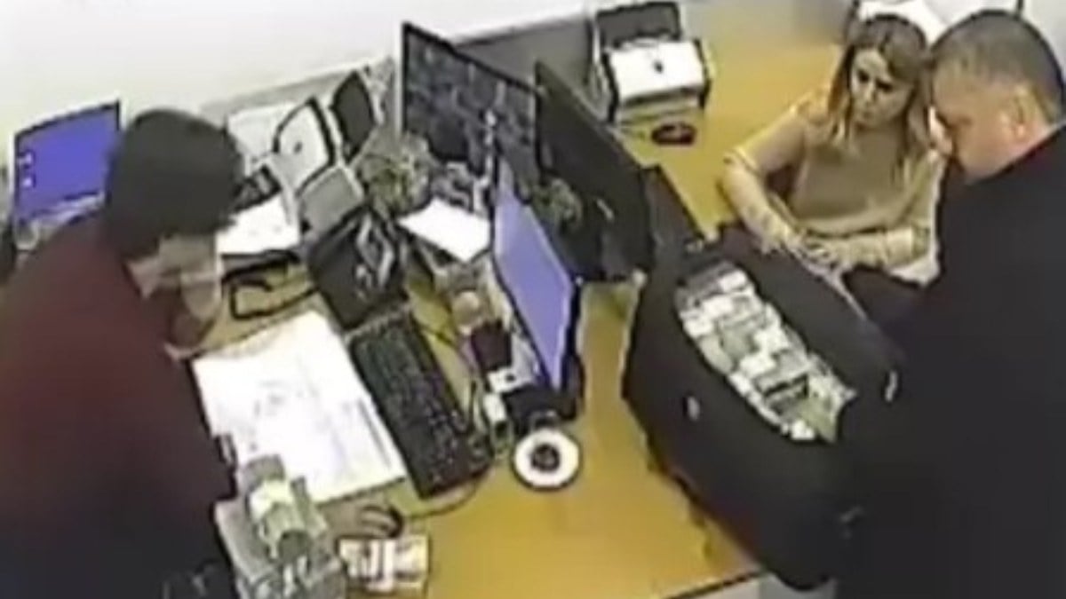 Seçil Erzan’ın evi, arama emrinde kapı numarası yazmayınca aranamadı