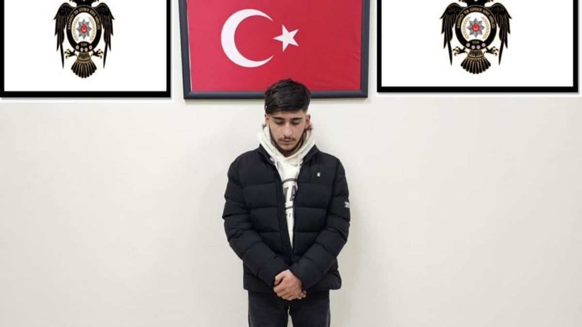 Sokak röportajında devlete terörist diyen 4 kişi yakalandı