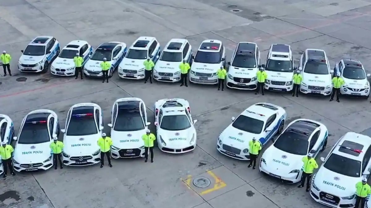 Suç örgütlerinden ele geçirilen araçlar emniyete verildi