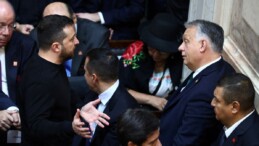 Ukrayna Devlet Başkanı Zelensky ile Macaristan Başbakanı Orban yüz yüze tartıştı