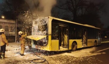 Üsküdar’da İETT otobüsünde çıkan yangın söndürüldü