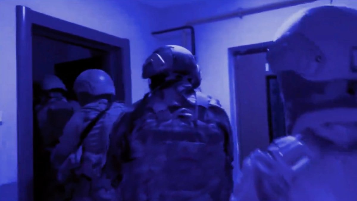 12 ilde düzenlenen FETÖ operasyonlarında 38 şüpheli yakalandı