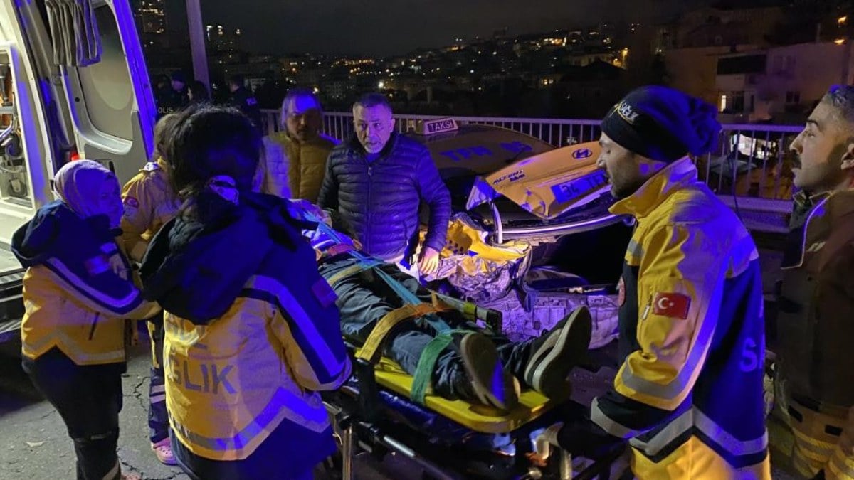 15 Temmuz Şehitler Köprüsü’nde kaza! 10 araç birbirine girdi: 3 yaralı