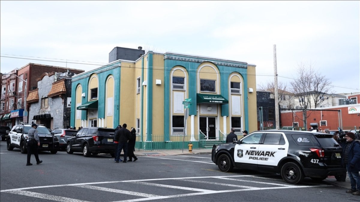 ABD’de siyahi Müslümanlara ait caminin imamına silahlı saldırı