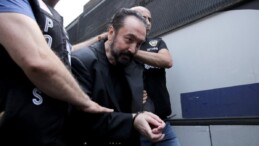 Adnan Oktar ve örgüt yöneticilerine hapis cezası: 12 kişi ceza aldı