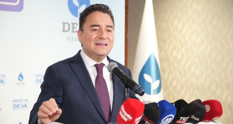 Ali Babacan: 81 ilde aday çıkarmak için hazırlıklarımız sürüyor