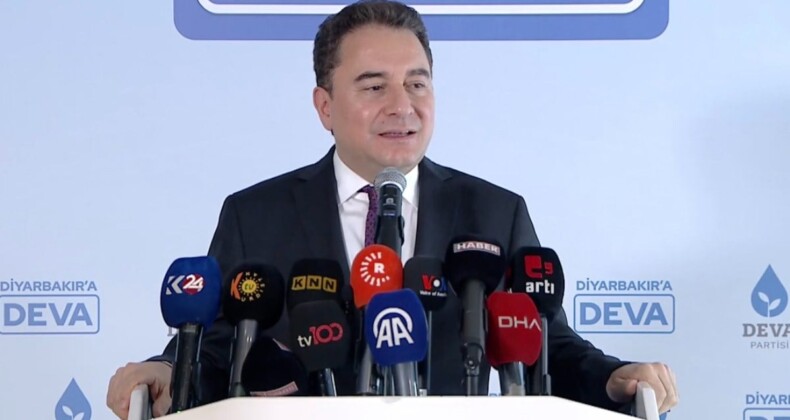 Ali Babacan’dan Meclis kürsüsünde Kürtçe konuşan DEM Partili vekillere bir destek daha