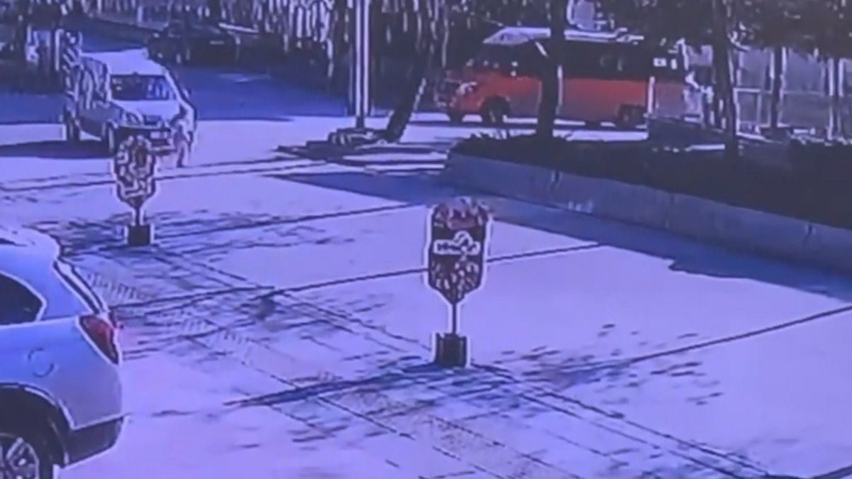 Ankara’da aracın çarptığı 8 yaşındaki çocuğa çarptığı anlar kamerada