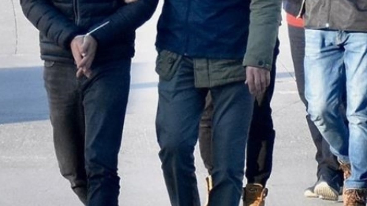 Ankara’da firari 2 FETÖ’cü yakalandı