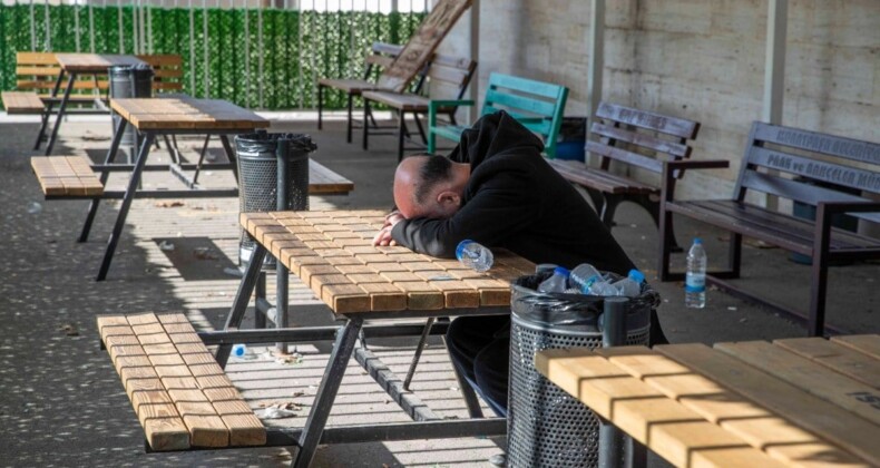 Antalya’da sahile vuran cesedin kızı olduğunu öğrenen baba yıkıldı