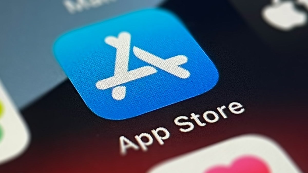 Apple’dan geri adım: App Store dışından uygulama indirmeye izin verecek
