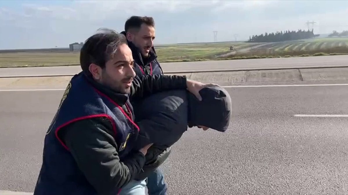 Balıkesir’de ALO jandarma yalandı! Yaşlı kadını dolandıran adam 1 saatte yakalandı