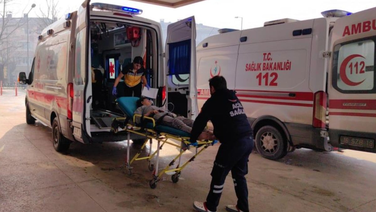 Bursa’da alev alev yanan evde 8’i çocuk 14 kişi yaralandı