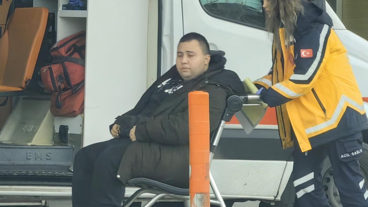 Bursa’da tır kazası: Hafif ticari araca arkadan çarptı