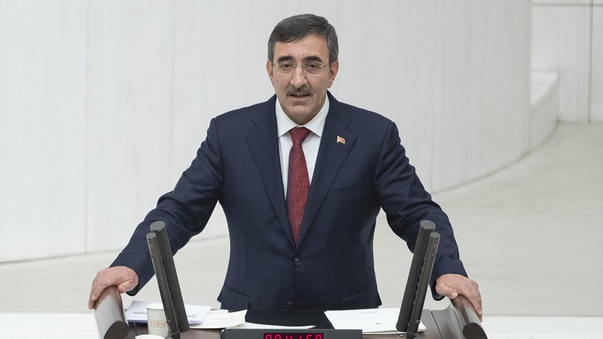 Cevdet Yılmaz yeni hamleyi açıkladı: Yastık altı altınlar ekonomiye kazandırılacak