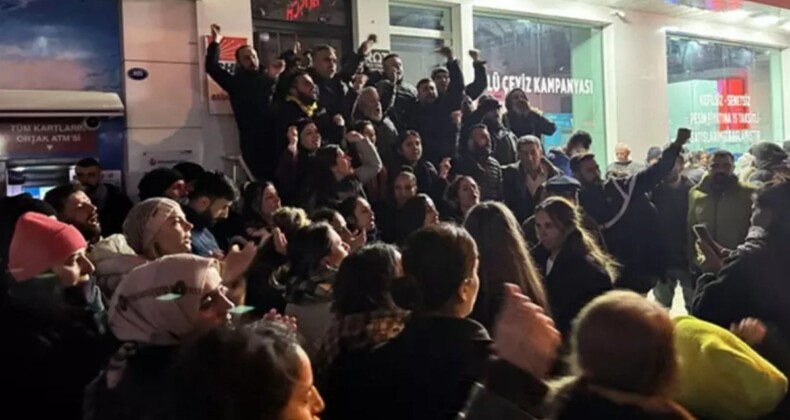 CHP’de İzmir krizi: Partililer açıklanan adayları protesto etti