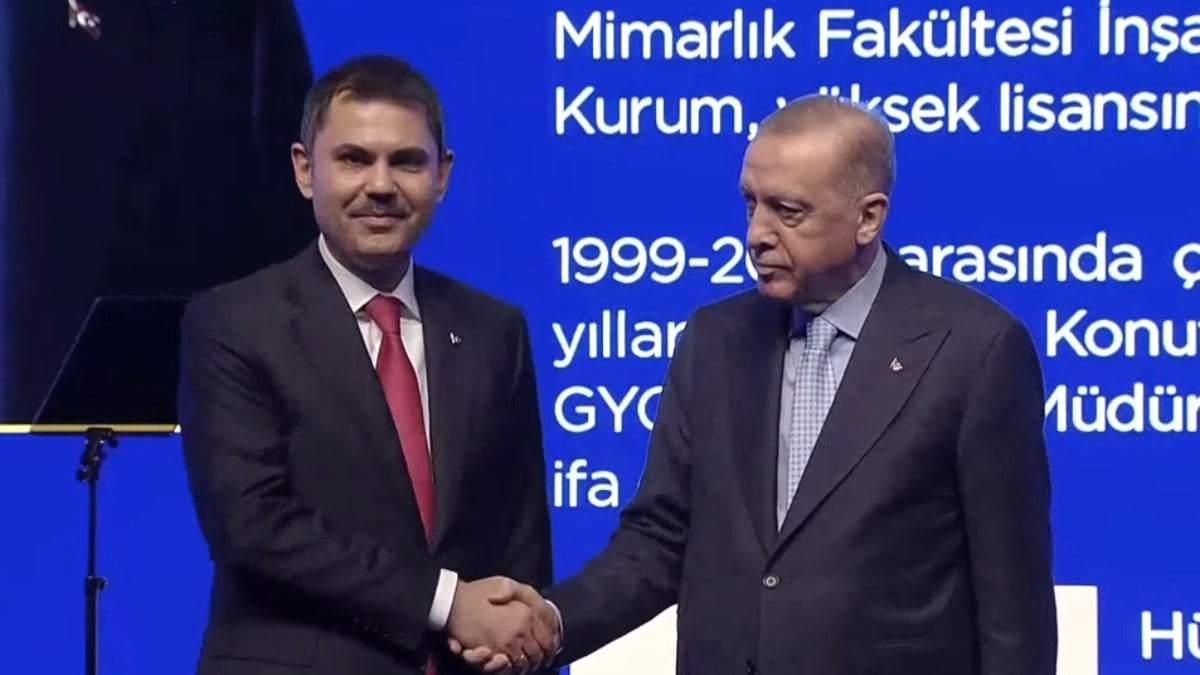 Cumhurbaşkanı Erdoğan resmen ilan etti… AK Parti’nin İstanbul adayı Murat Kurum!