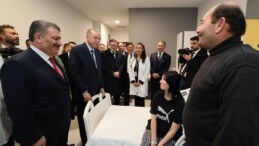 Cumhurbaşkanı Erdoğan’dan tedavi gören çocuklara ziyaret