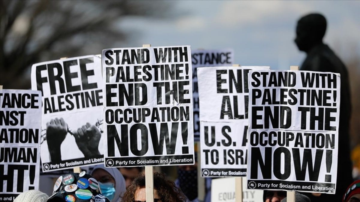 Danimarka’da binlerce kişi “Özgür Filistin” için yürüdü