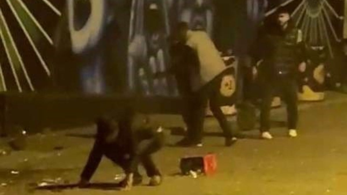 Denizli’de eğlence mekanı önünde pompalı tüfek dehşeti