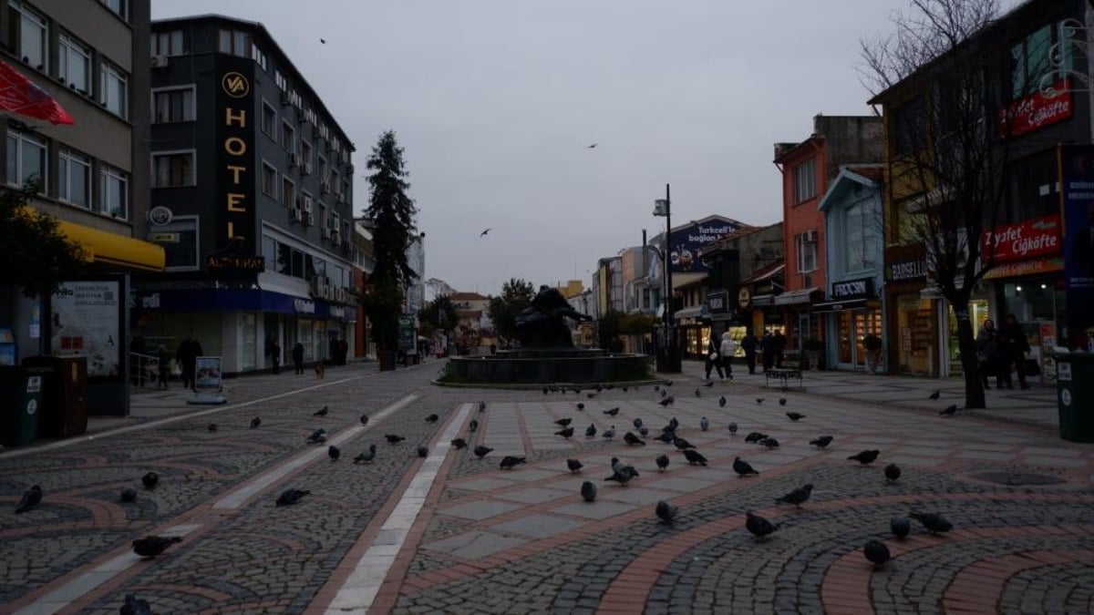 Edirne buz kesti! Sokaklar boş kaldı…