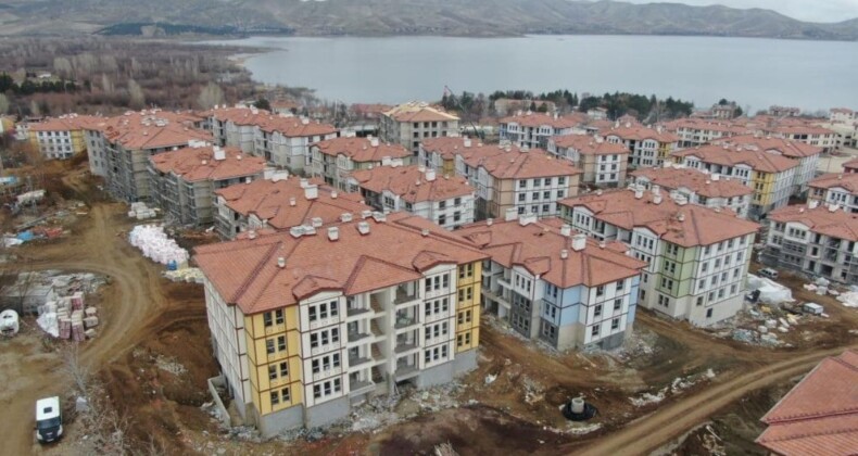 Elazığ’da deprem konutlarında sona doğru! 404 projenin kaba inşası bitti