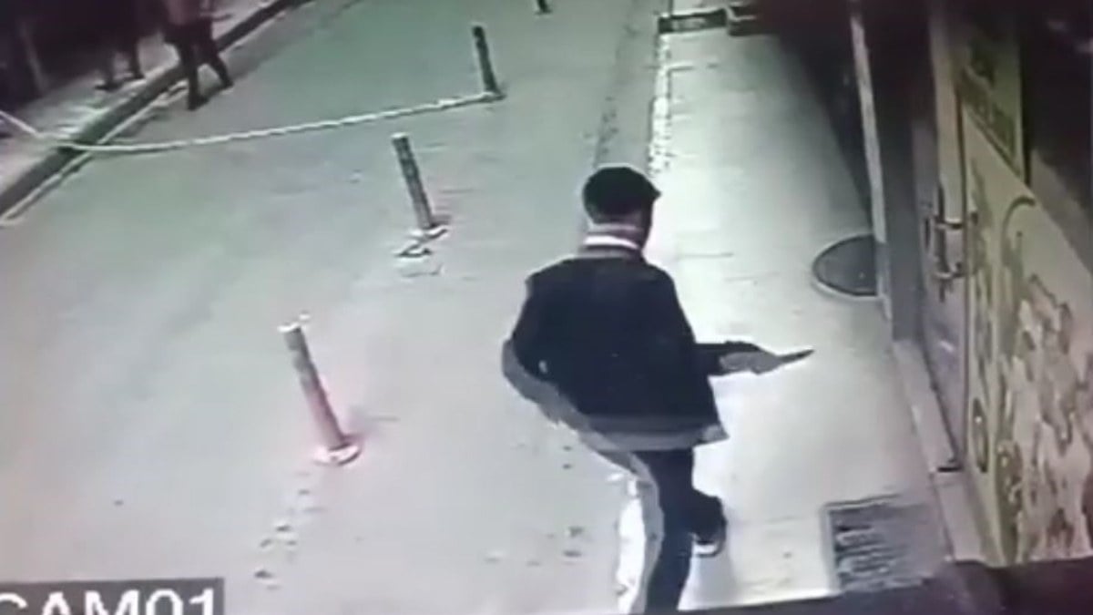 Elazığ’da tartışma kanlı bitti! Bıçaklayıp kaçtı…