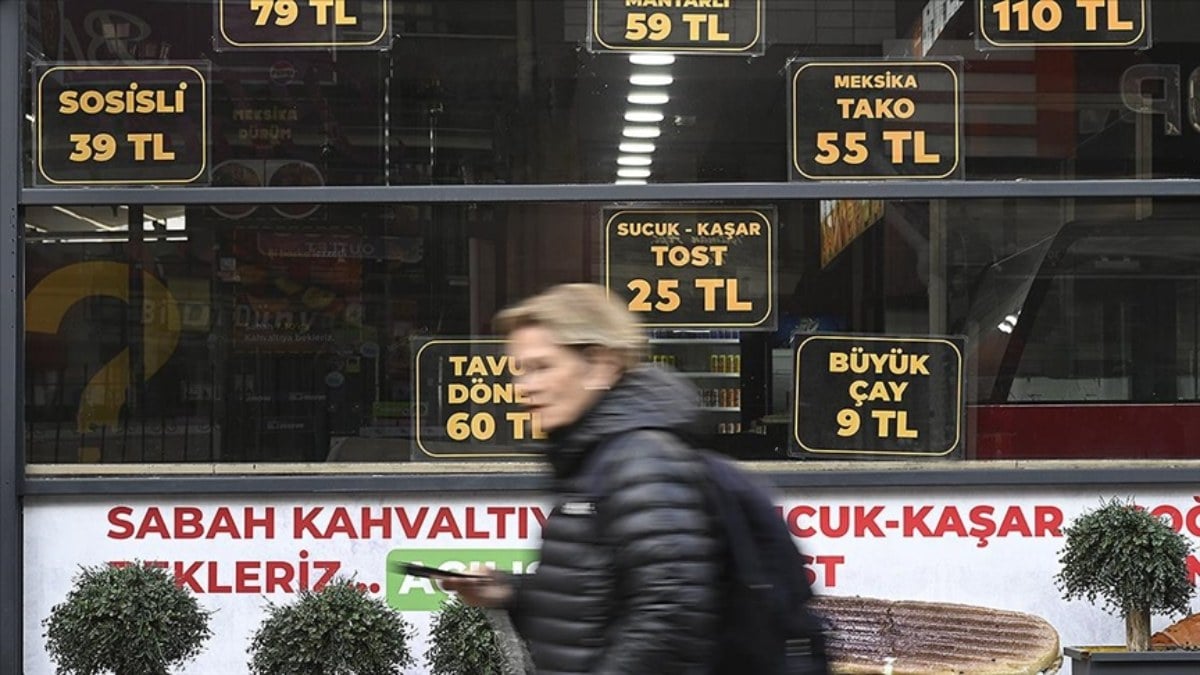 Fiyat listelerinin giriş kapısı önünde yer alması uygulaması başladı