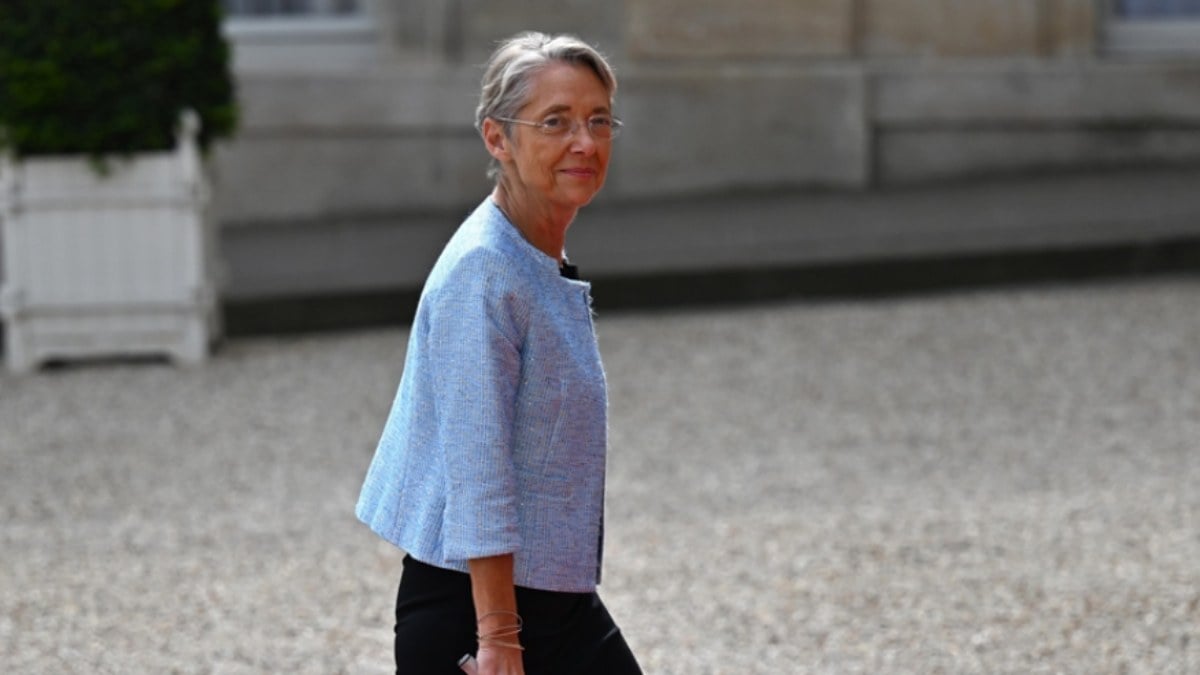 Fransa Başbakanı Elisabeth Borne istifa etti