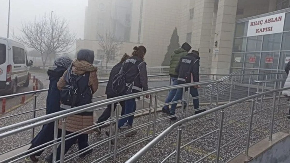 Isparta’da Bylock operasyonu! 3 gözaltı