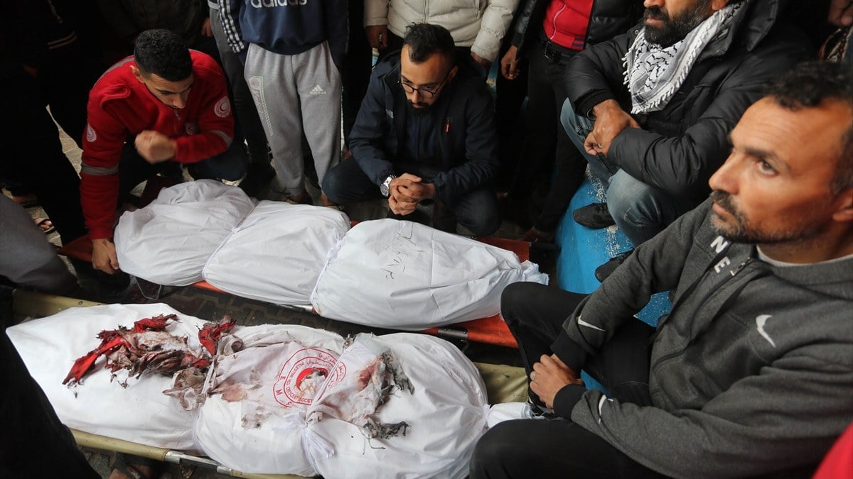 İsrail’in Gazze’ye yönelik saldırılarında hayatını kaybedenlerin sayısı 23 bin 843’e yükseldi